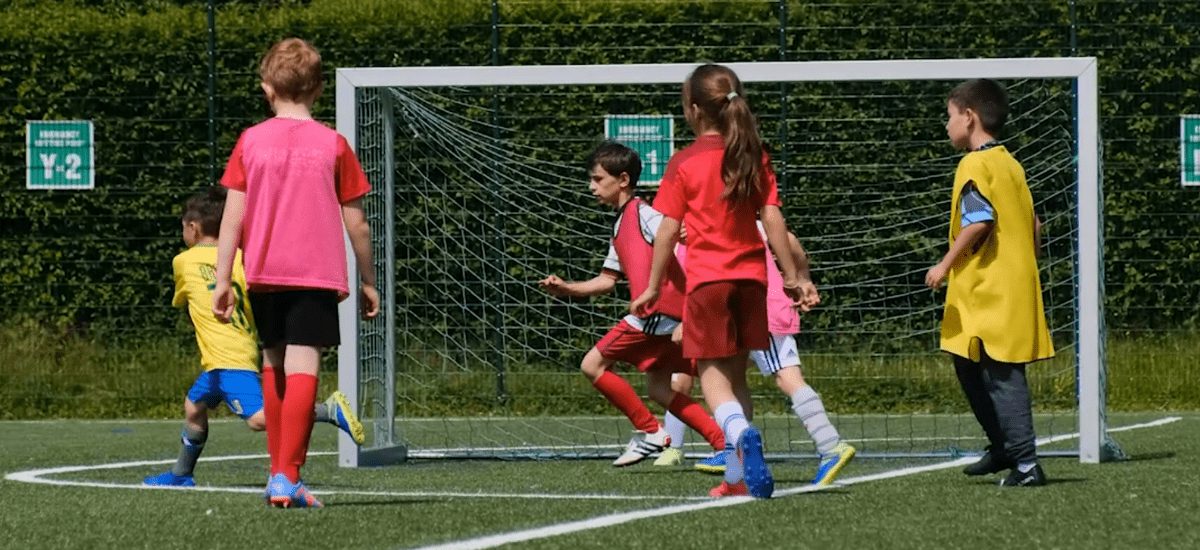 Intersoccer - Ecole de football - Cours et Camps de foot - Enfants