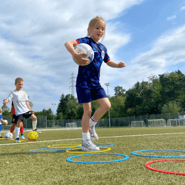 Free Girls' Football Camp – Geneva